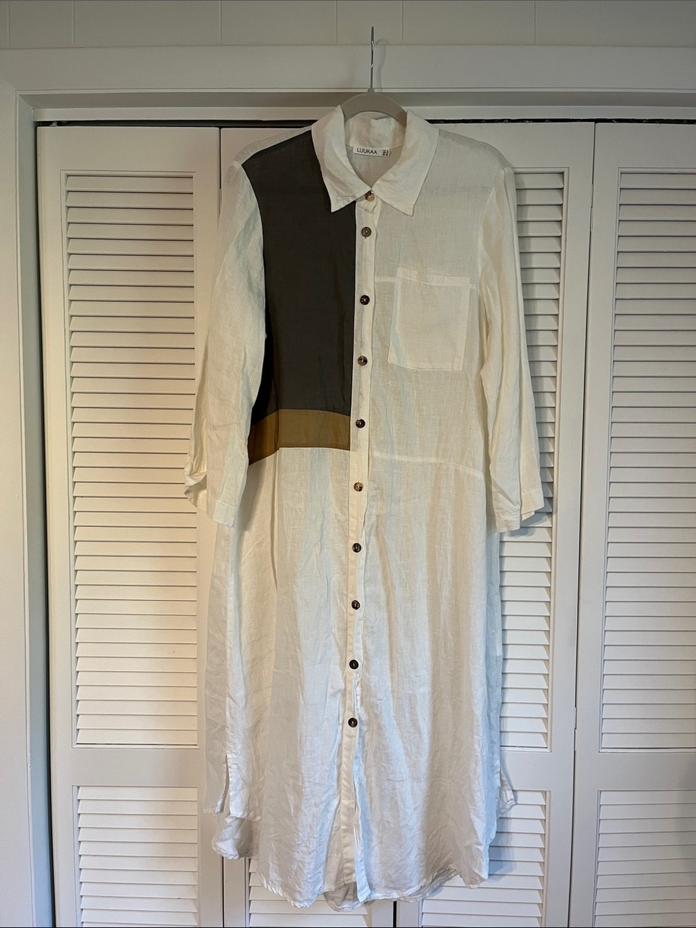 LUUKAA Brand Linen-Blend Button-Down Shirt Dress with Grey and Tan Block Accents